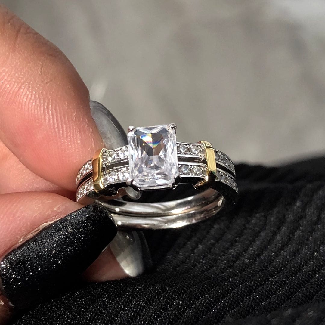 18K Tiffany Diamonds Ring