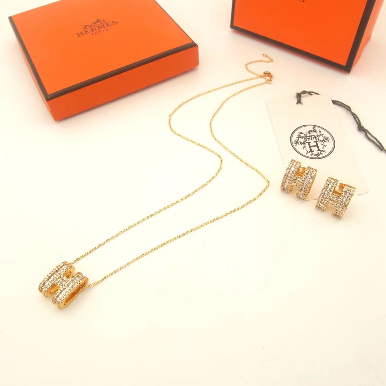 18K Pop Hermes Diamonds Earrings