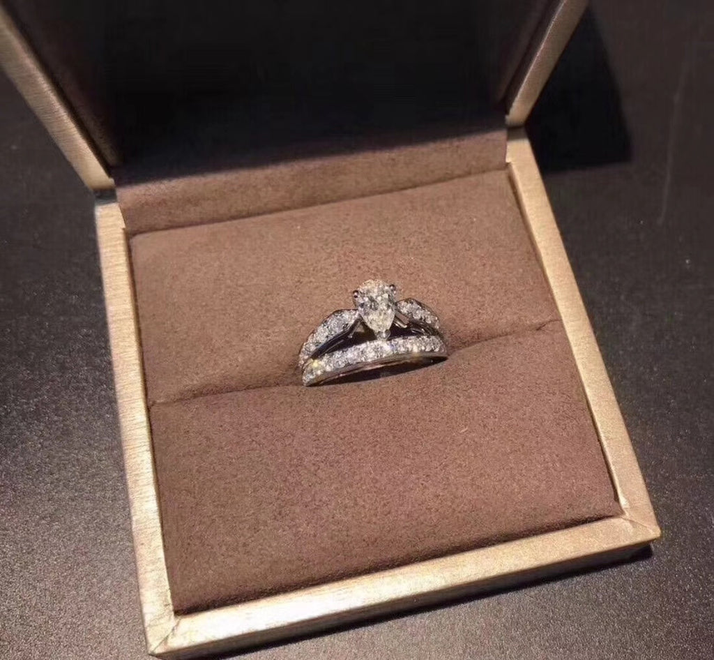 18K Josephine Engagement Ring